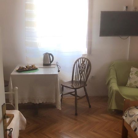 Apartment Vesna Супетар Екстериор снимка